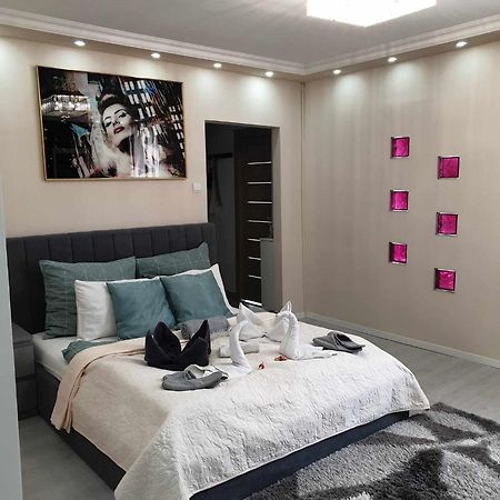 H29 Vivien Apartman Lägenhet Budapest Exteriör bild
